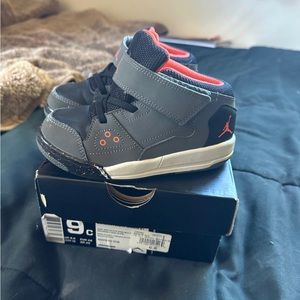 Jordon flight origin shoes 9c